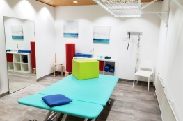 Behandlungsraum02